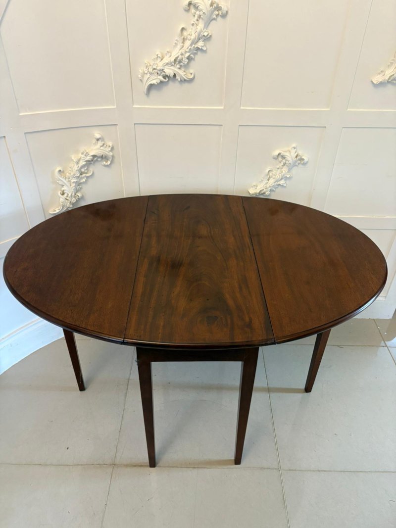 Antique George III Quality Mahogany Drop Leaf Table - Image 3